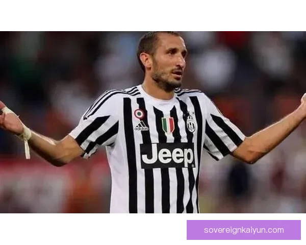 莫利纳右路飞翼表现稳健，助力球队争取更佳赛季排名